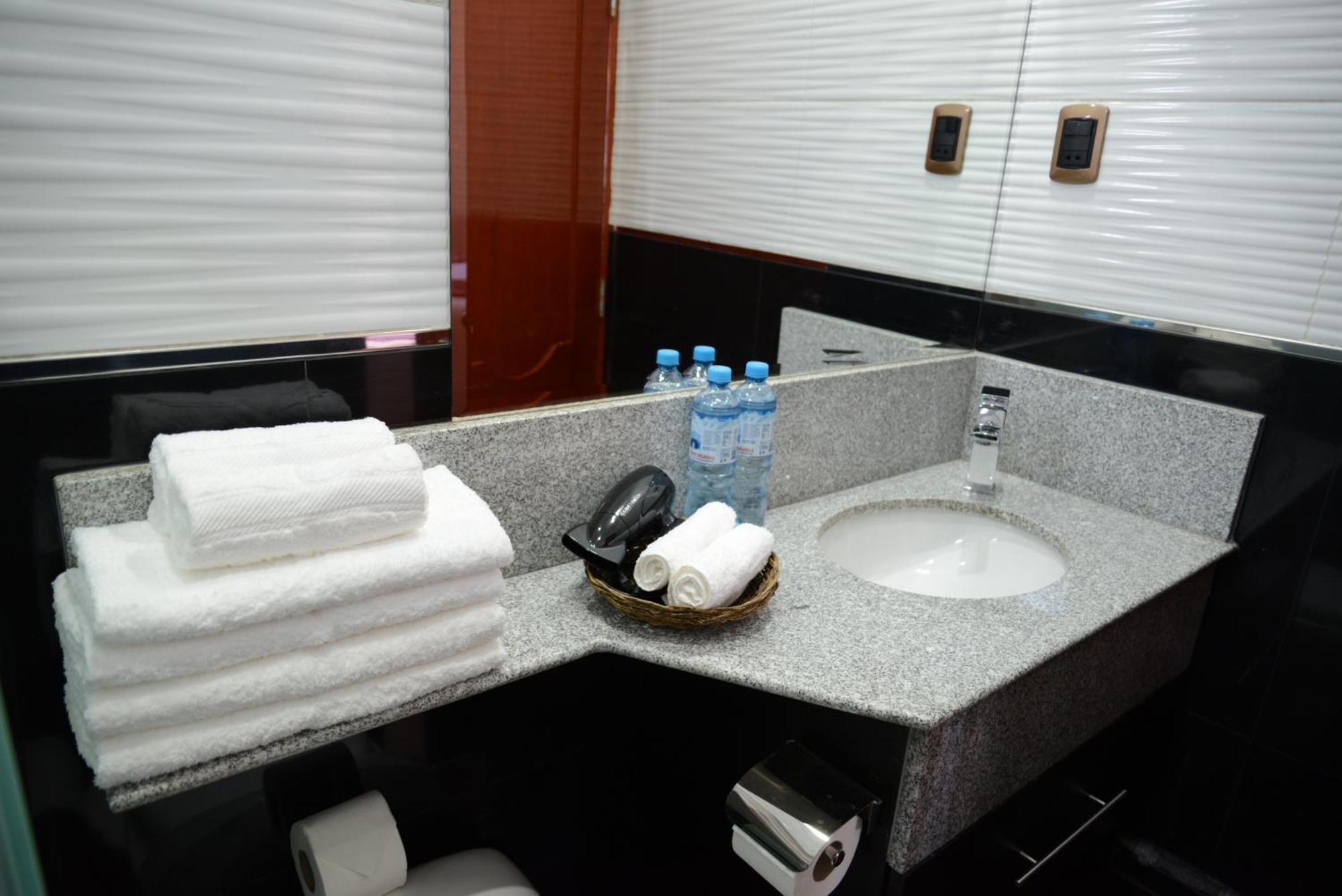 Altipacha Ayacucho Hotel Екстериор снимка